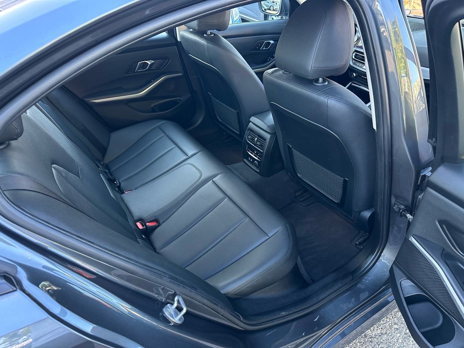 2020 BMW Serija 3 — fotografija 26