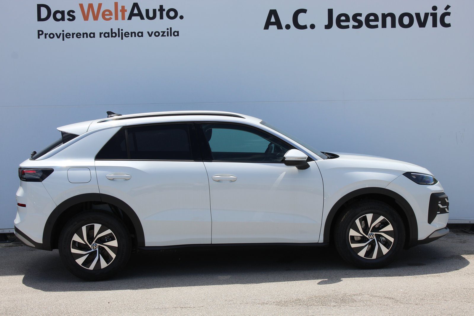 2026 Volkswagen T-Roc — fotografija 4
