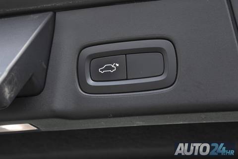 2017 Volvo V90 Cross Country — sličica 17