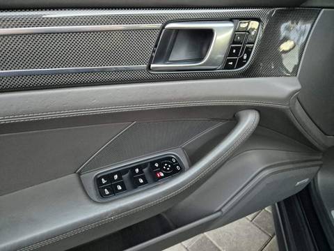 2017 Porsche Panamera — sličica 24