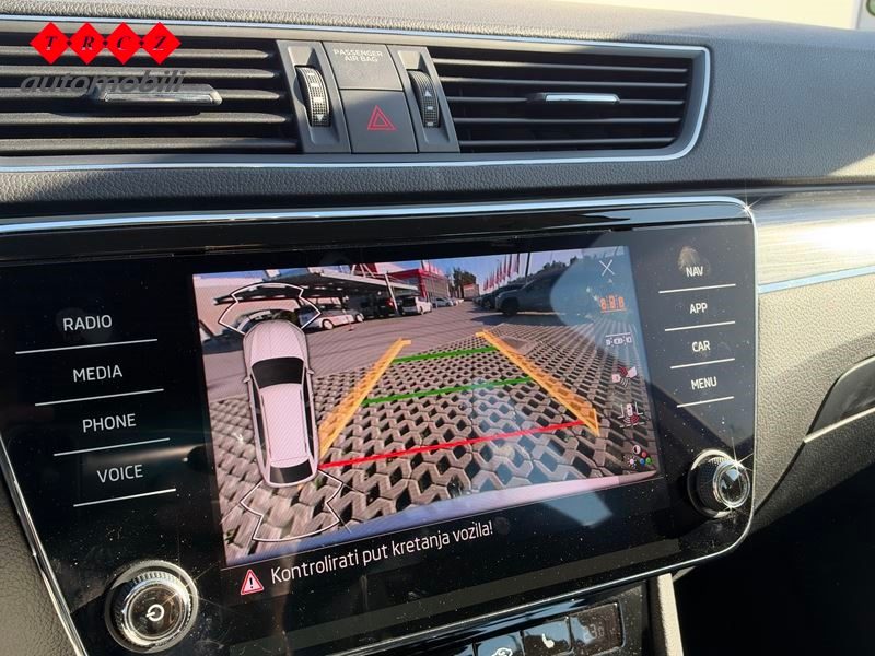 2022 Škoda Superb — fotografija 10