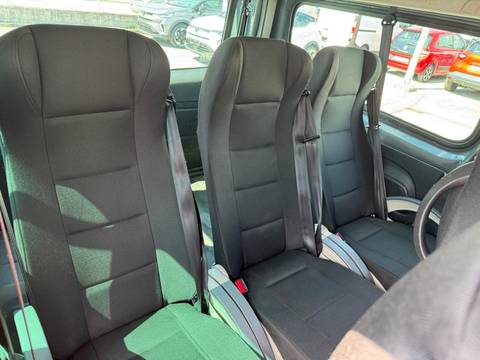 2020 Renault Trafic — sličica 12