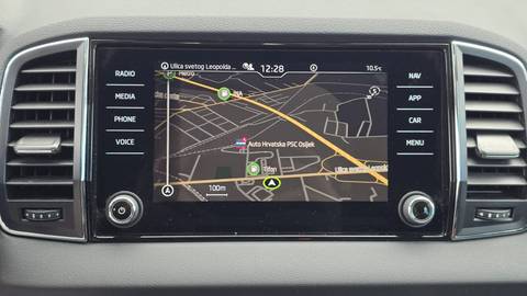 2023 Škoda Karoq — sličica 15