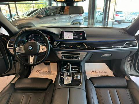 2021 BMW Serija 7 — sličica 17