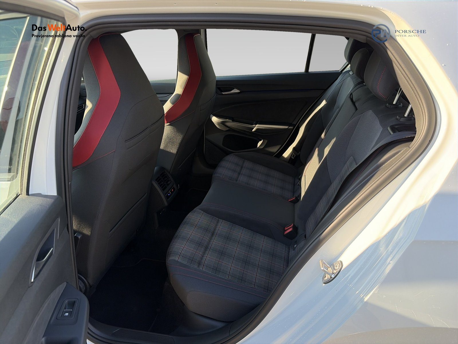 2024 Volkswagen Golf — fotografija 11