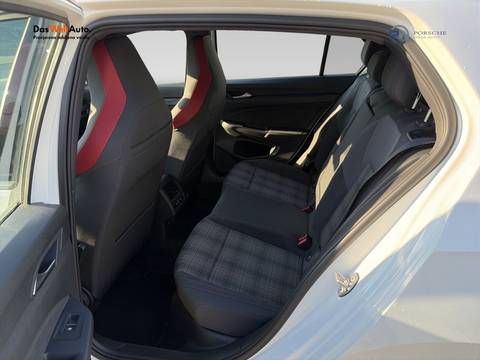 2024 Volkswagen Golf — sličica 11