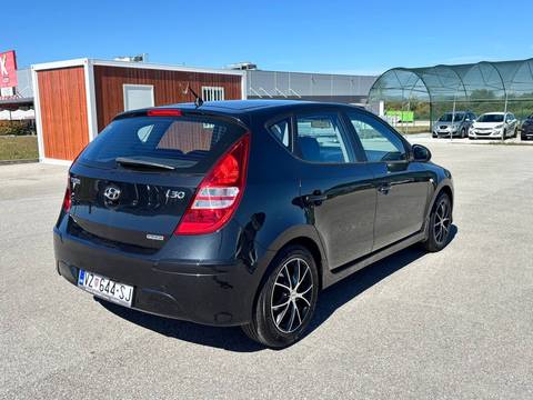 2011 Hyundai i30 — sličica 5