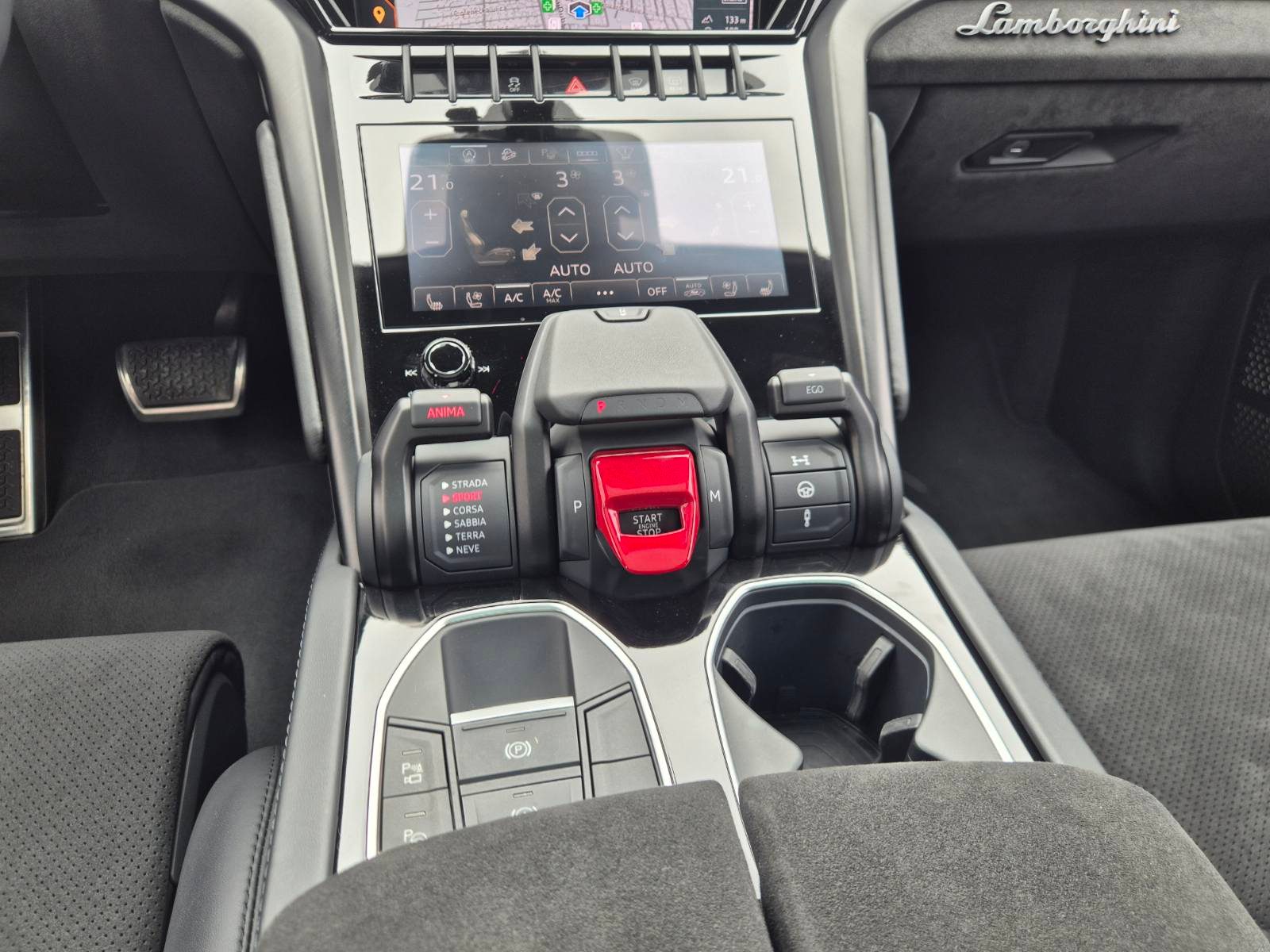 2023 Lamborghini Urus — fotografija 19