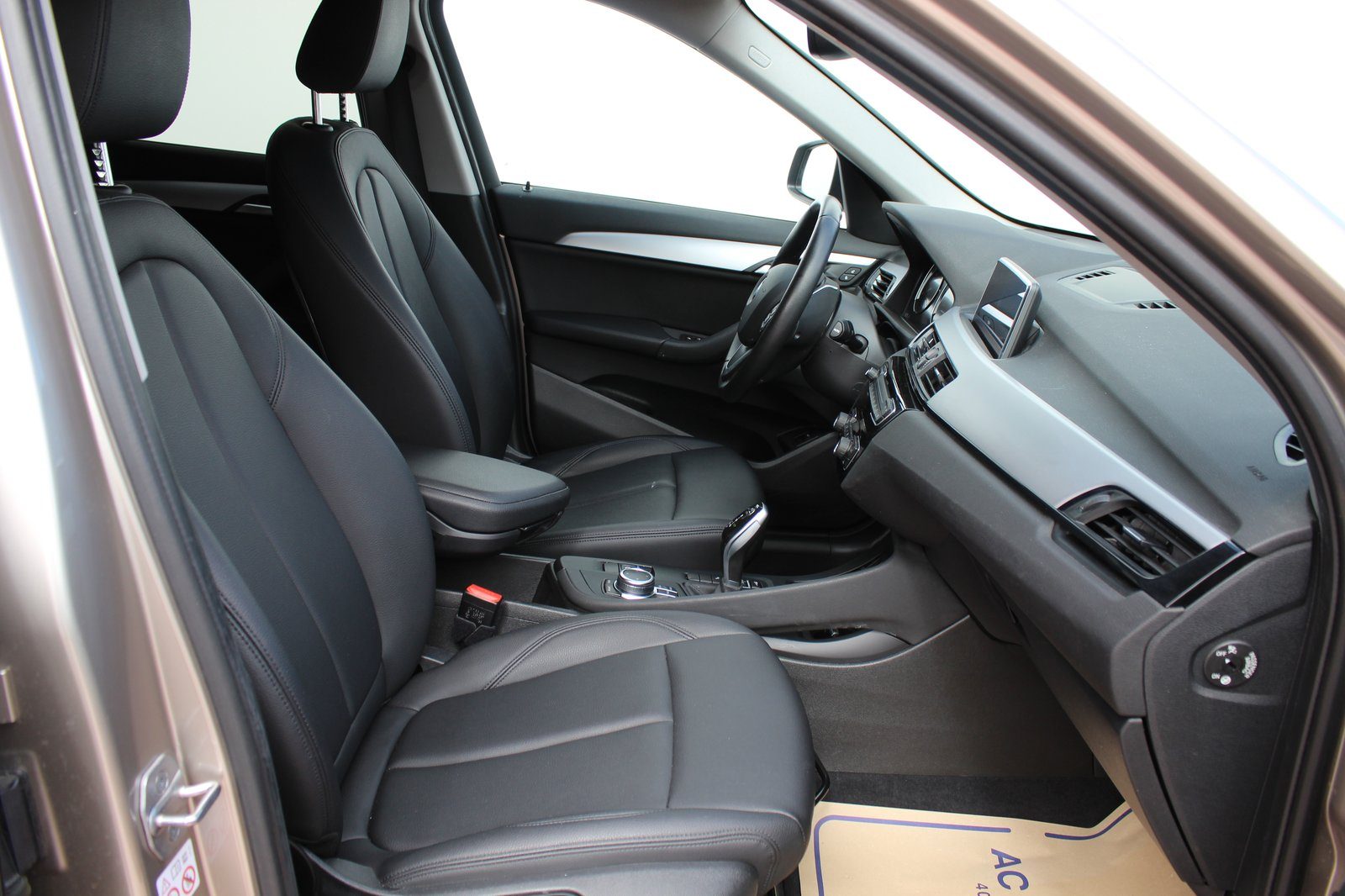 2022 BMW X1 — fotografija 12