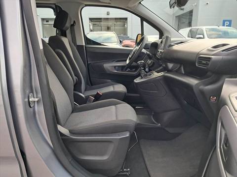 2026 Toyota Proace City Verso — sličica 9
