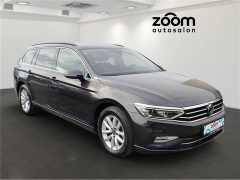 2021 Volkswagen Passat — sličica 2