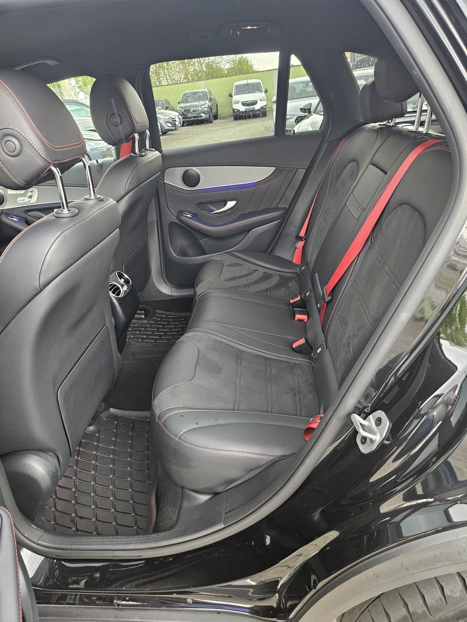 2022 Mercedes-Benz GLC — fotografija 24