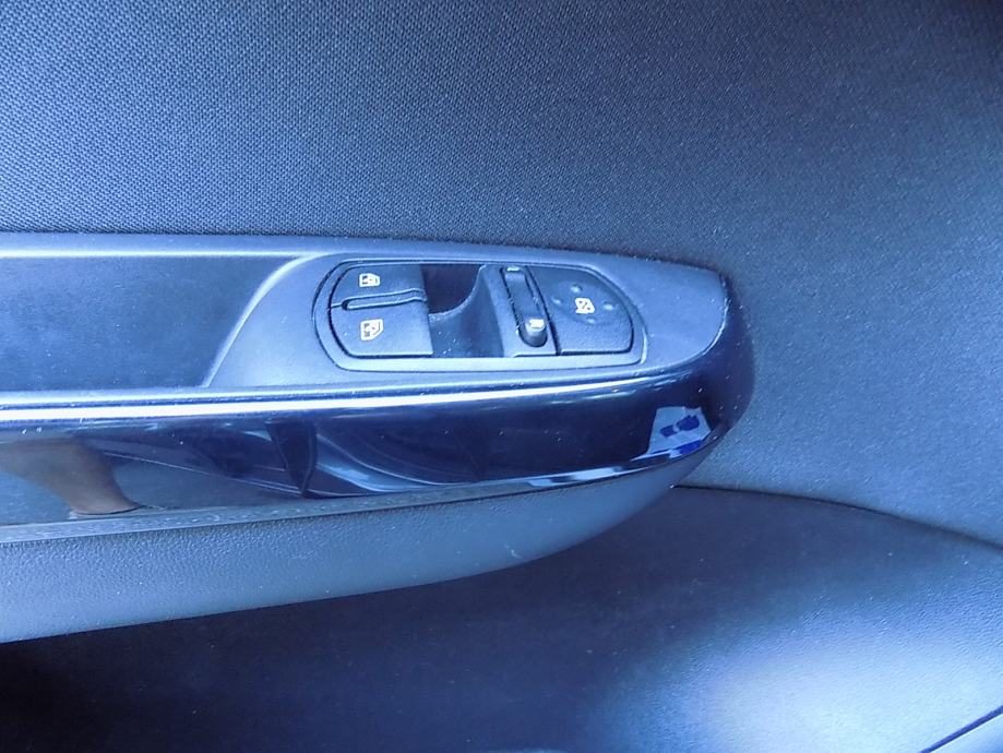 2018 Opel Corsa — fotografija 16
