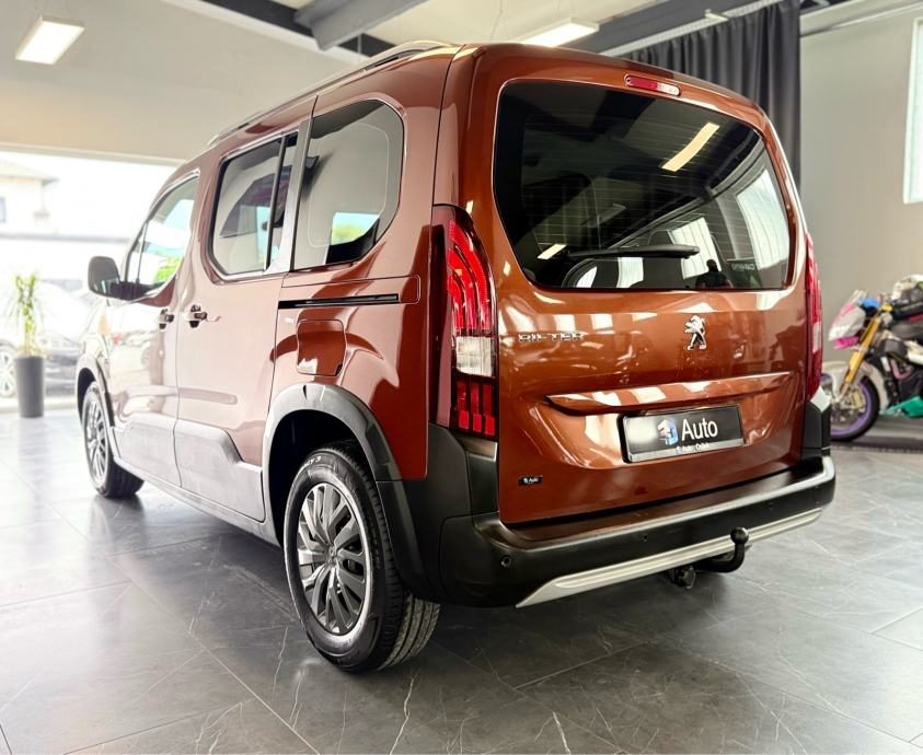 2019 Peugeot Rifter — fotografija 4