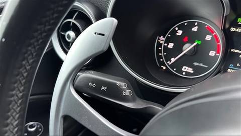 2022 Alfa Romeo Stelvio — sličica 13