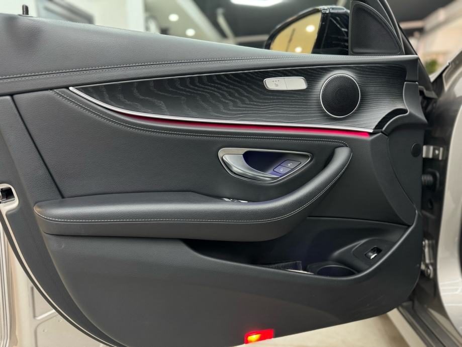 2022 Mercedes-Benz E-klasa — fotografija 5