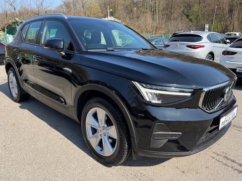 2022 Volvo XC40 — sličica 3