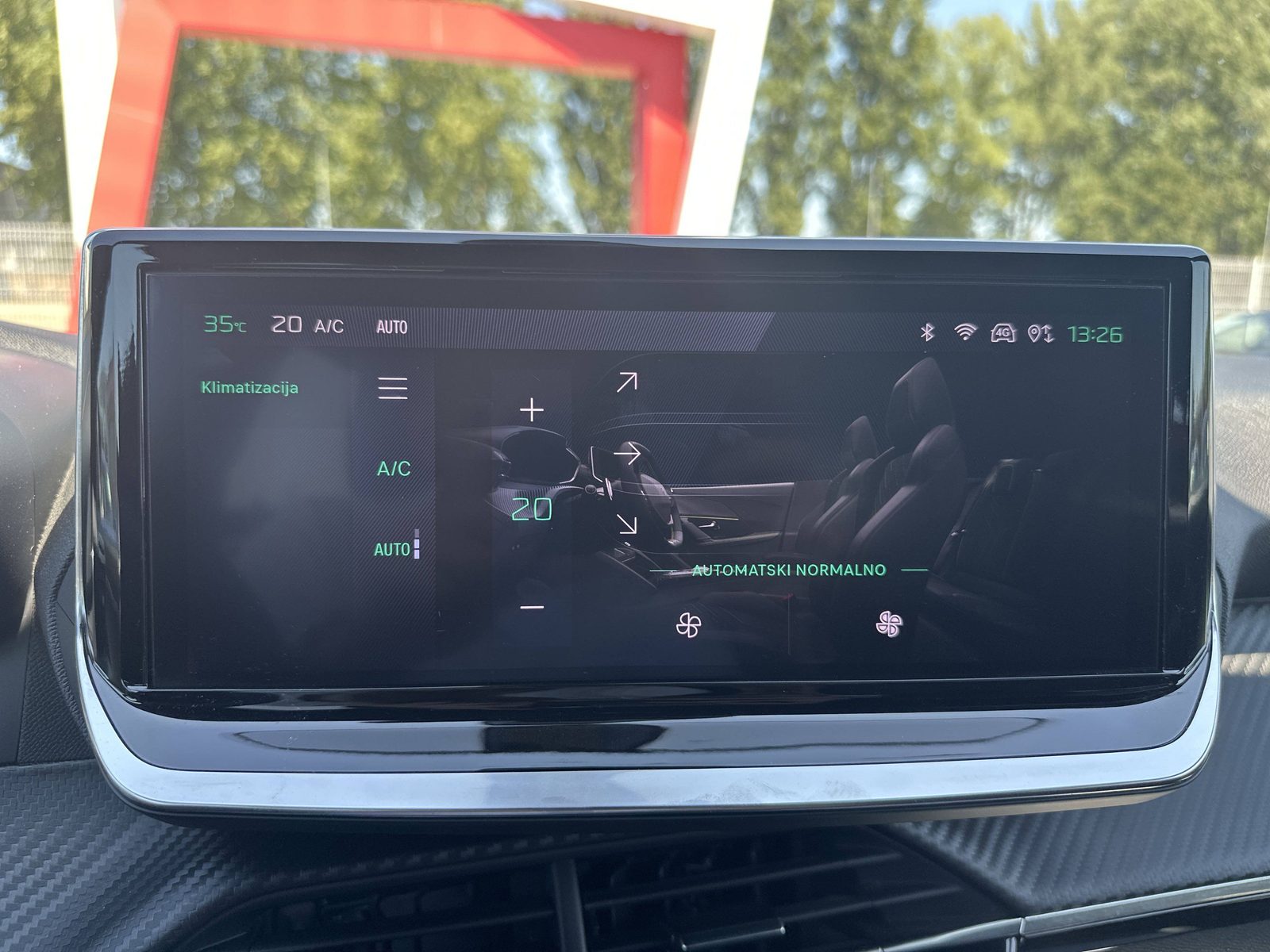 2025 Peugeot 2008 — fotografija 30