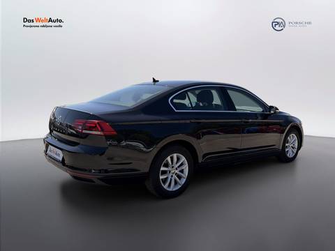 2020 Volkswagen Passat — sličica 8