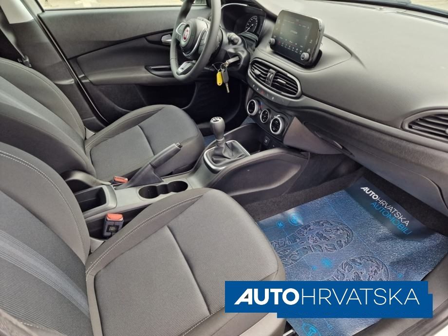 2023 Fiat Tipo — fotografija 8