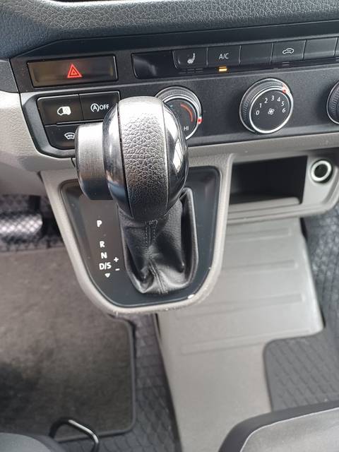 2018 Volkswagen Crafter — sličica 10
