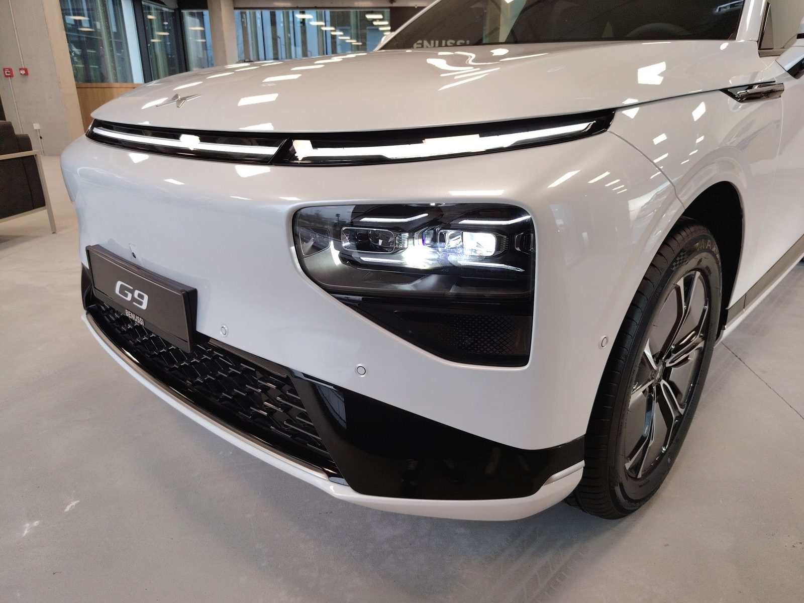 2025 XPENG G9 — fotografija 10