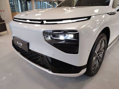 2025 XPENG G9 — sličica 10