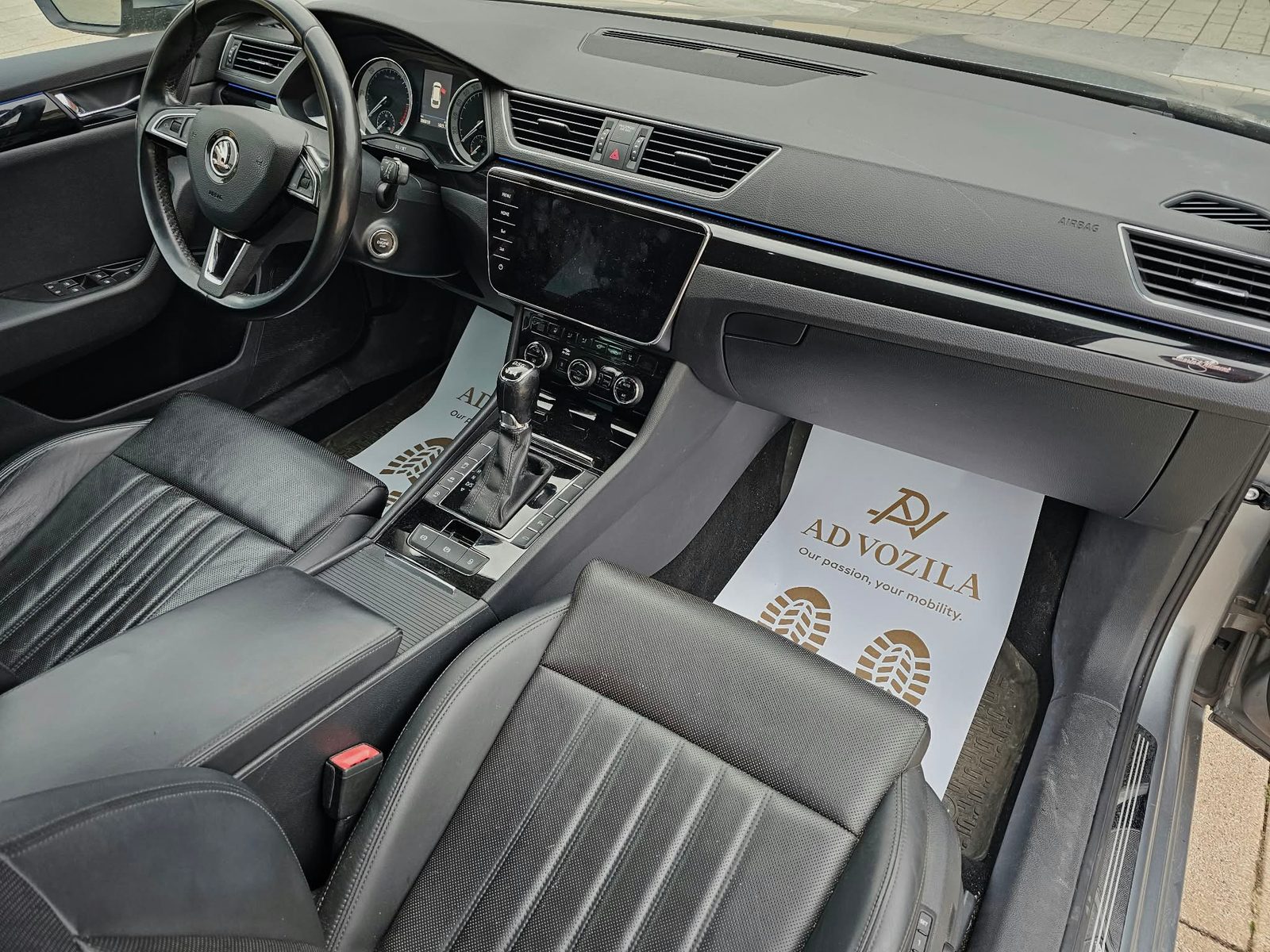 2019 Škoda Superb — fotografija 15