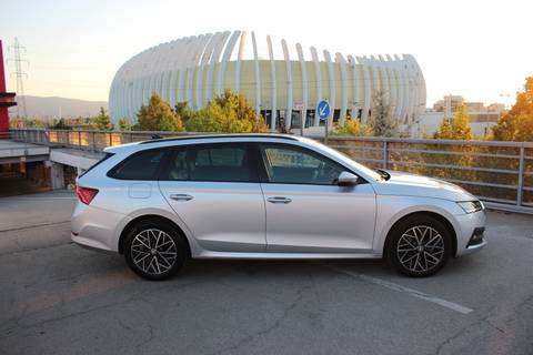 2023 Škoda Octavia — sličica 9