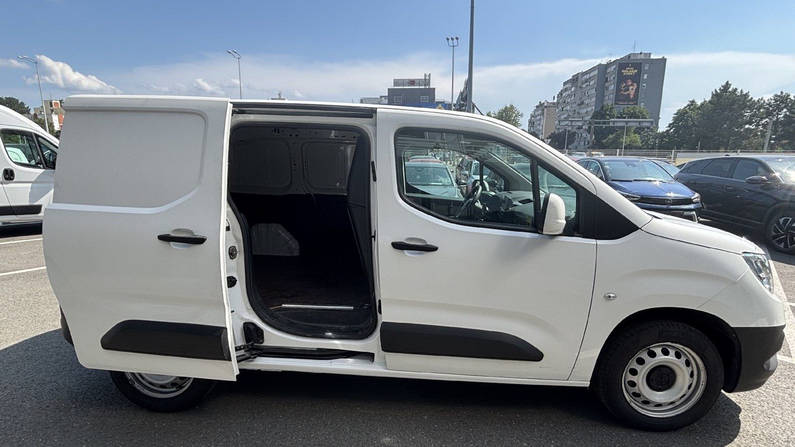 2021 Opel Combo van — fotografija 6