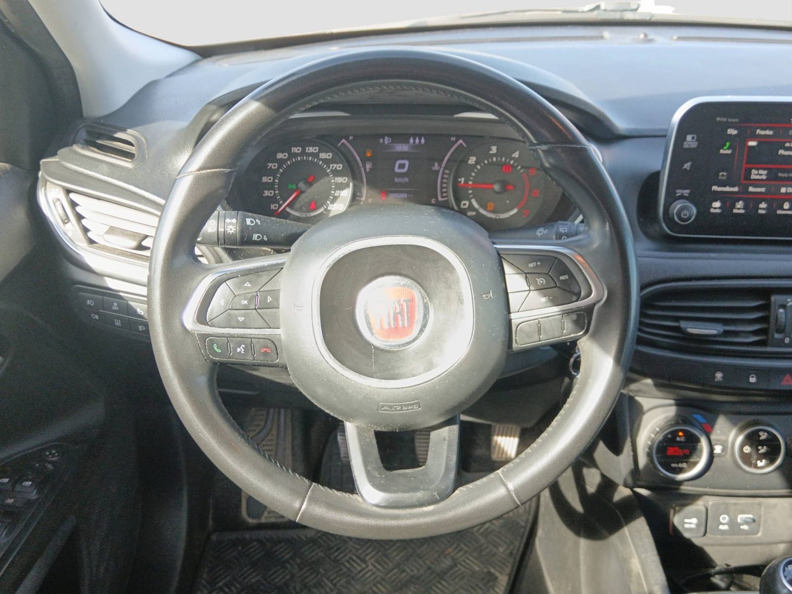 2016 Fiat Tipo — fotografija 15