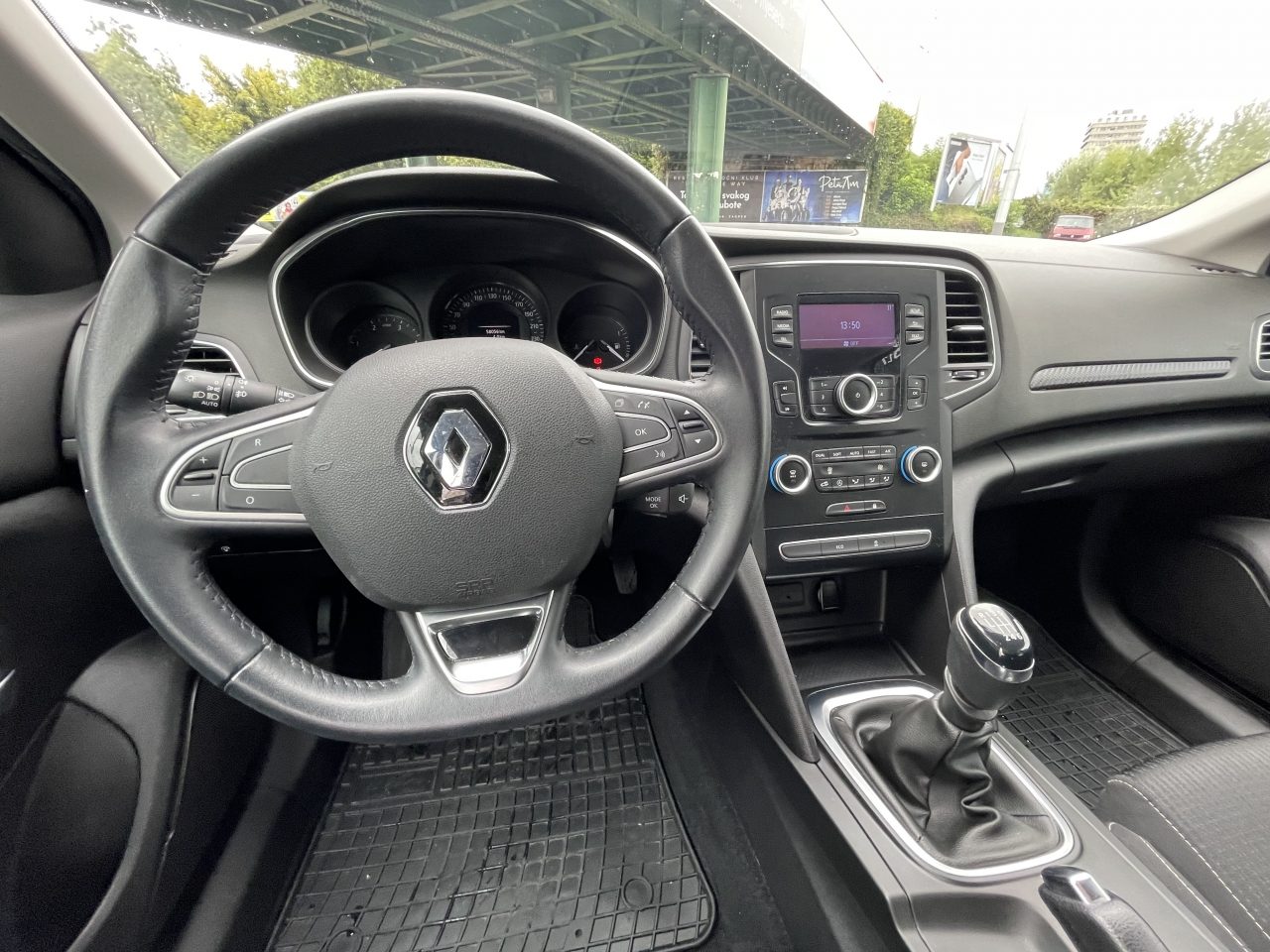 2019 Renault Megane — fotografija 9