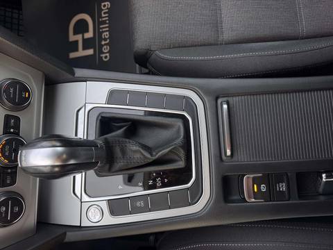 2019 Volkswagen Passat — sličica 18