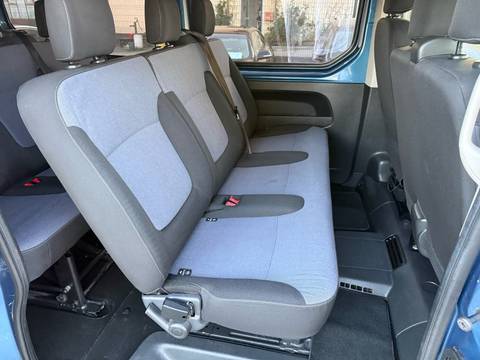 2015 Opel Vivaro — sličica 20