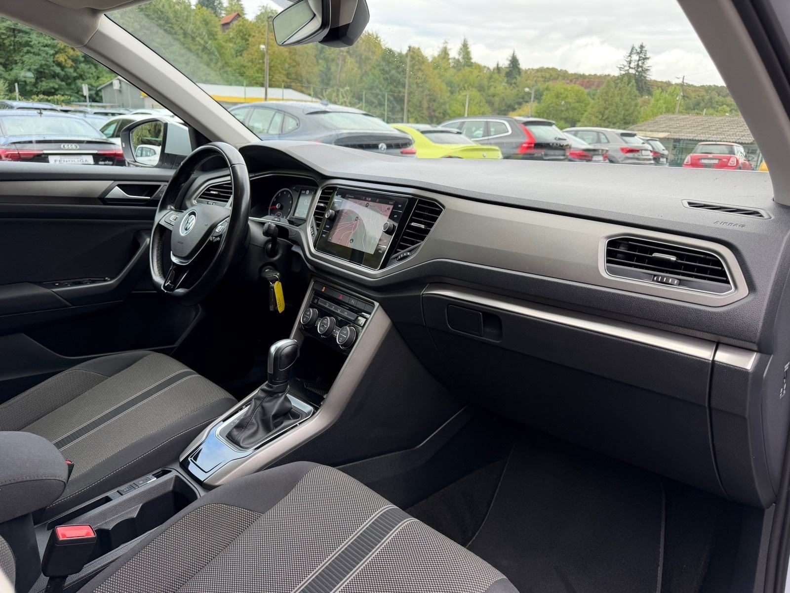 2021 Volkswagen T-Roc — fotografija 5
