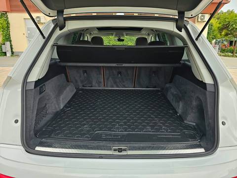 2017 Audi Q7 — sličica 29