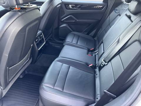 2018 Porsche Cayenne — sličica 11