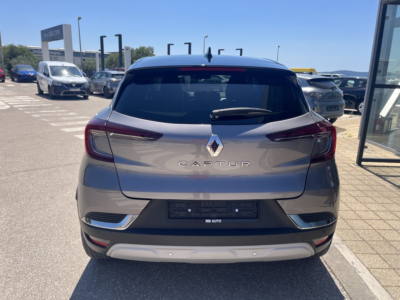 2024 Renault Captur — fotografija 7