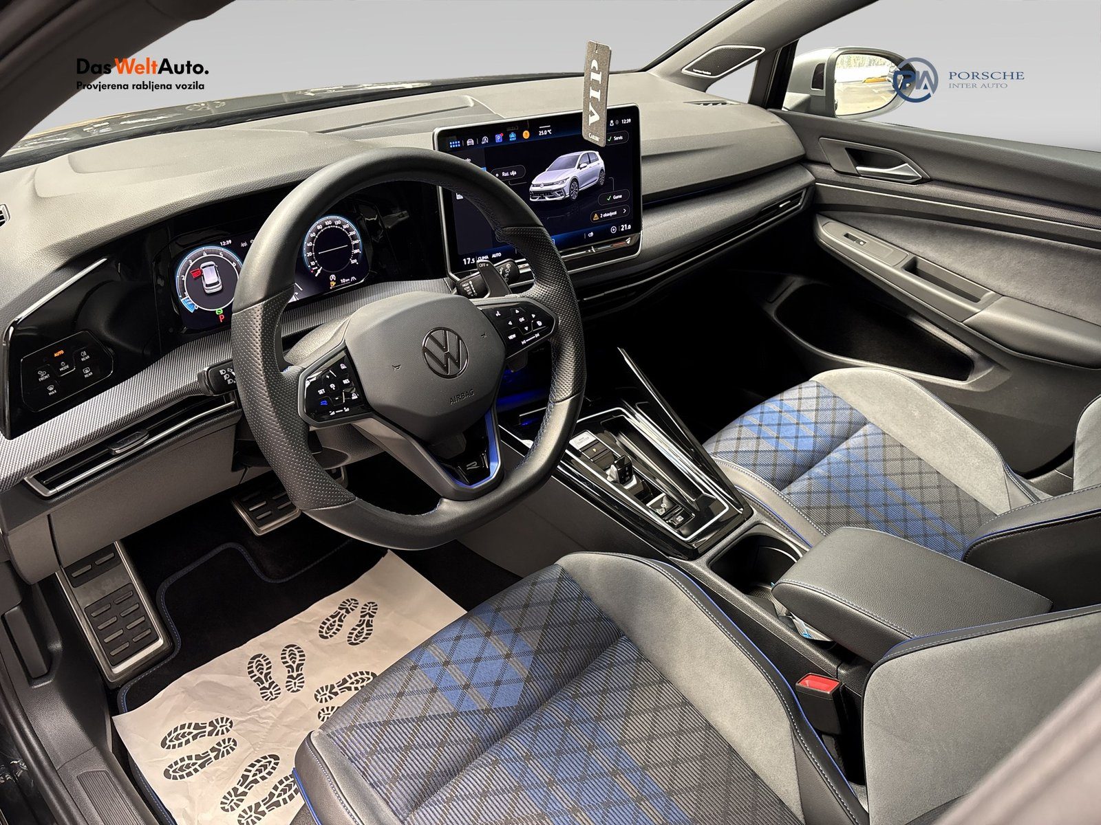 2025 Volkswagen Golf — fotografija 9