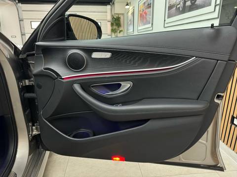2022 Mercedes-Benz E-klasa — sličica 18