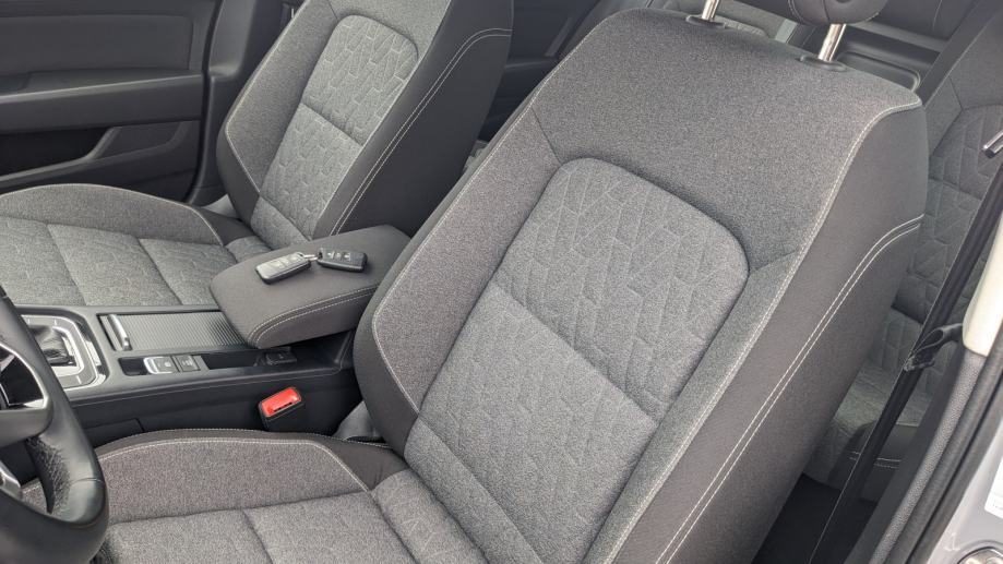 2022 Volkswagen Passat — fotografija 14