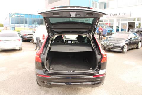 2022 Volvo XC60 — sličica 9