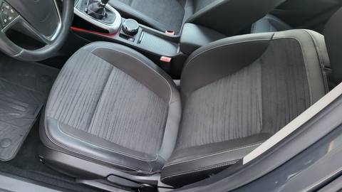 2015 Opel Astra — sličica 30