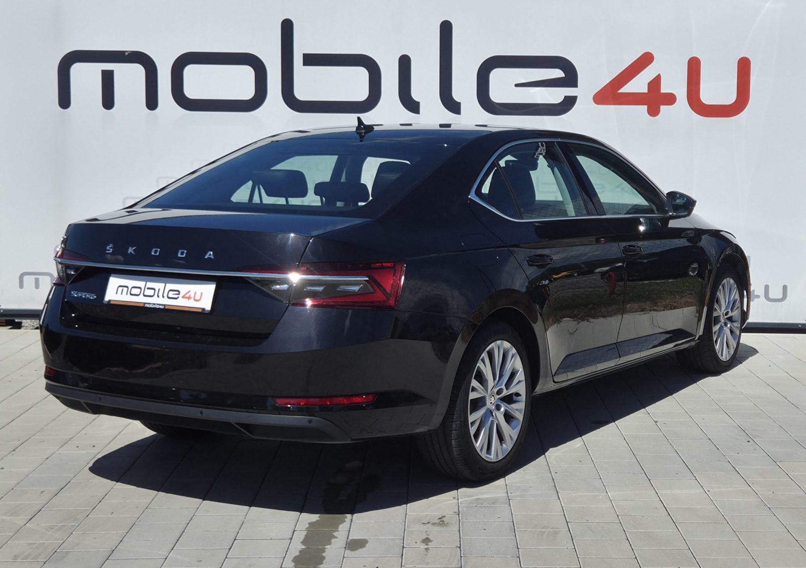 2023 Škoda Superb — fotografija 4