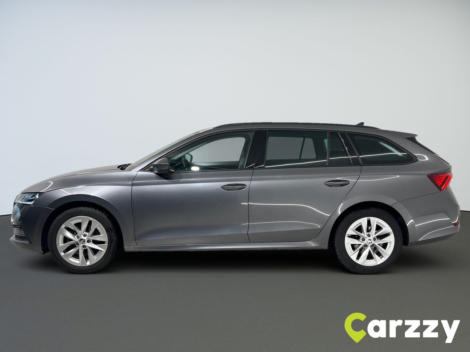 2022 Škoda Octavia Combi — fotografija 9