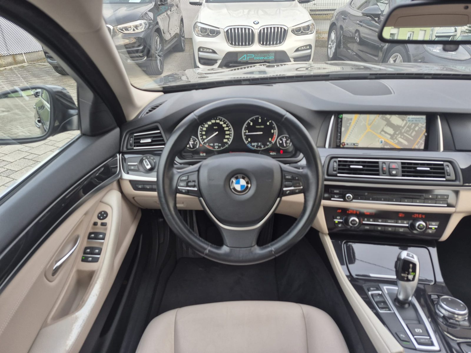 2015 BMW Serija 5 — fotografija 11