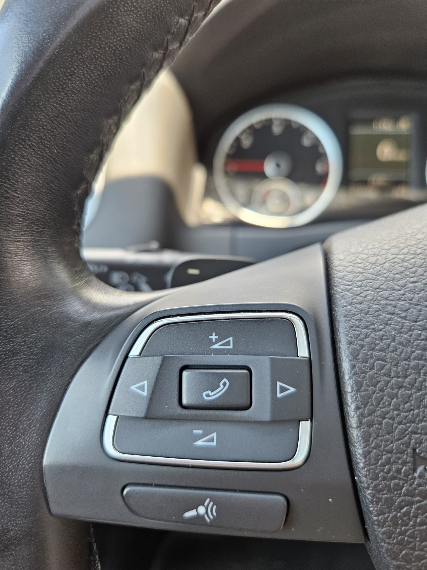 2012 Volkswagen Tiguan — fotografija 14