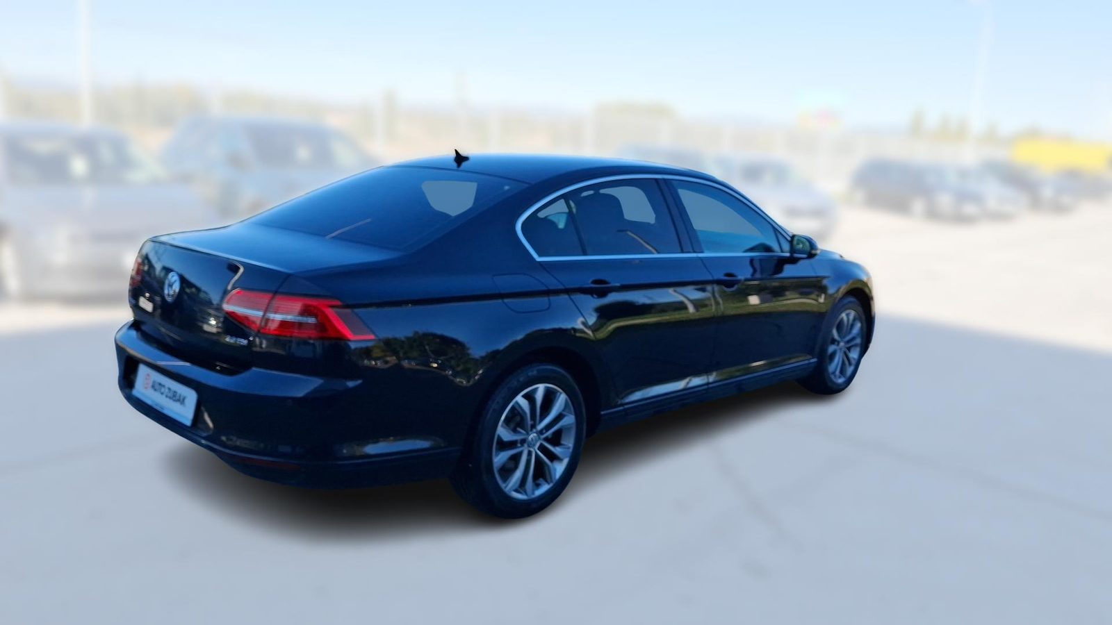 2018 Volkswagen Passat — fotografija 7
