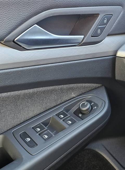 2022 Volkswagen Golf — sličica 12