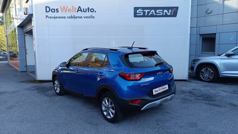 2023 Kia Stonic — sličica 4